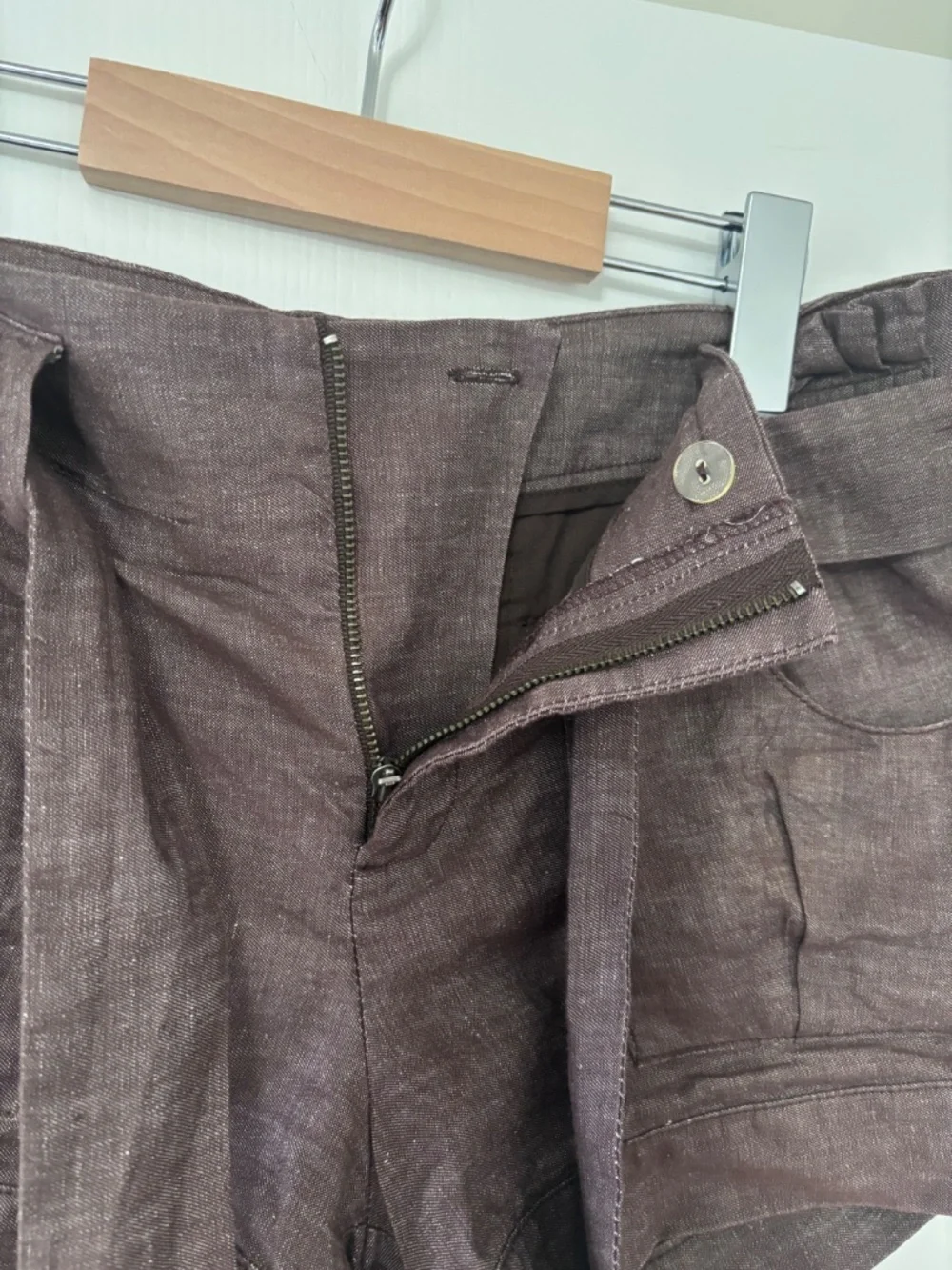 BCBGeneration Cotton/Linen Blend Belted Brown Shorts Women’s Size 6 - Picture 3 of 10